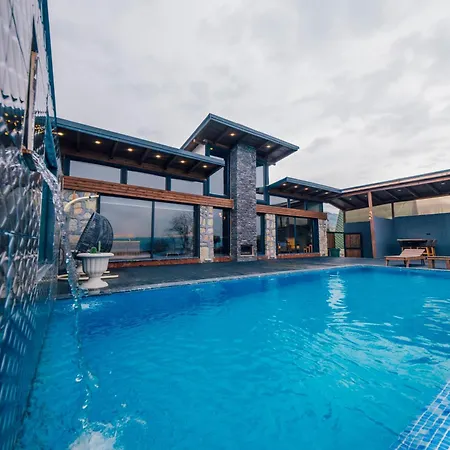 Stone Hotel
